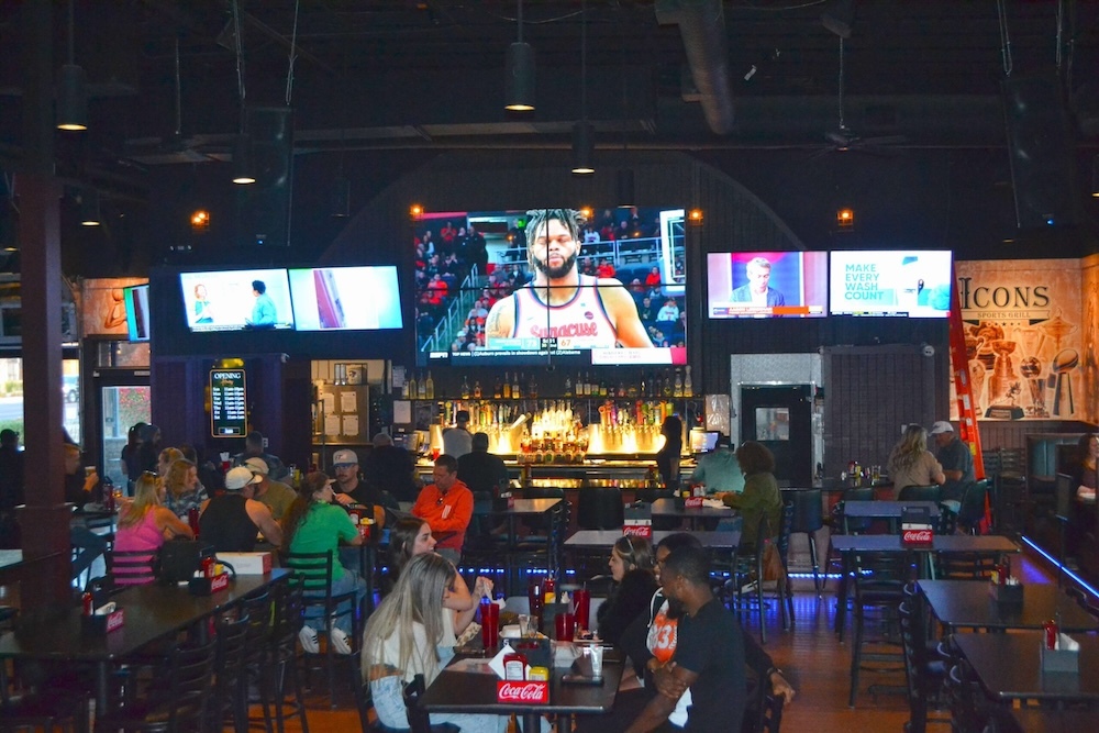 Icons Sports Grill 1