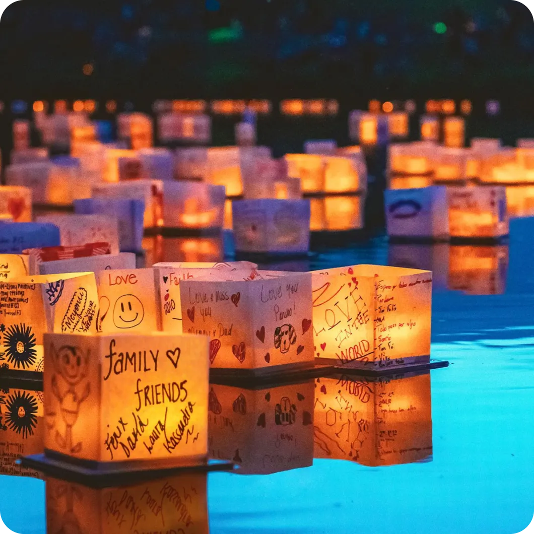 665f7e9a9141d75b2b95cd76 Graphic Lanterns Floating